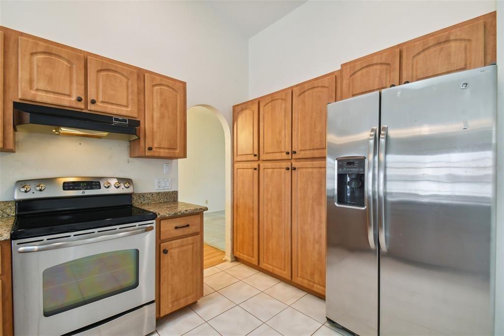 For Sale: $379,900 (3 beds, 2 baths, 1654 Square Feet)