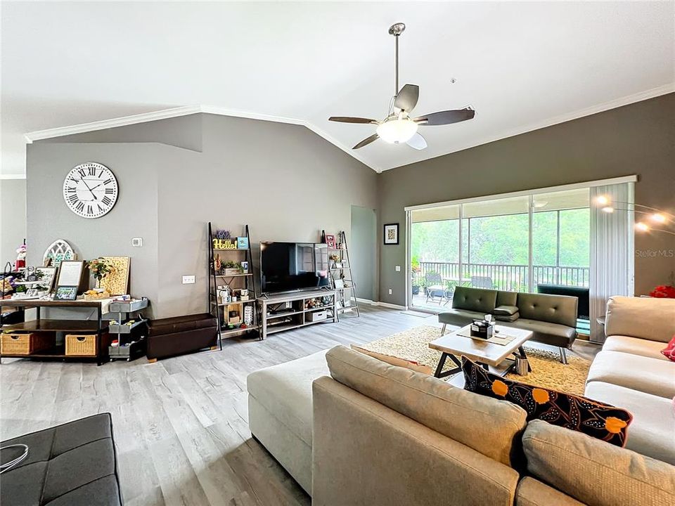 For Sale: $342,500 (3 beds, 2 baths, 1857 Square Feet)