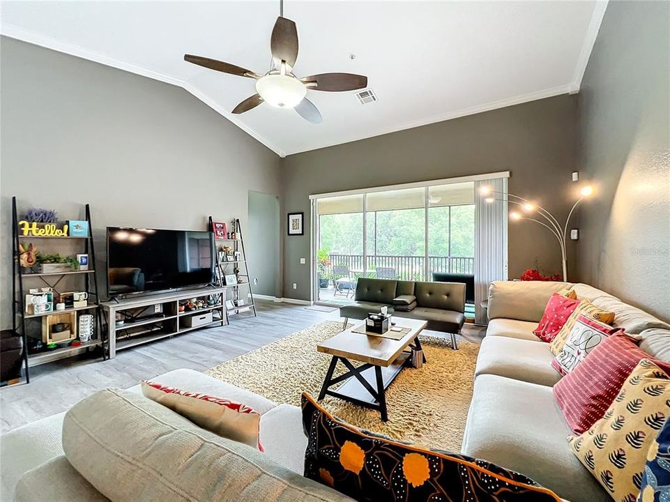 For Sale: $342,500 (3 beds, 2 baths, 1857 Square Feet)