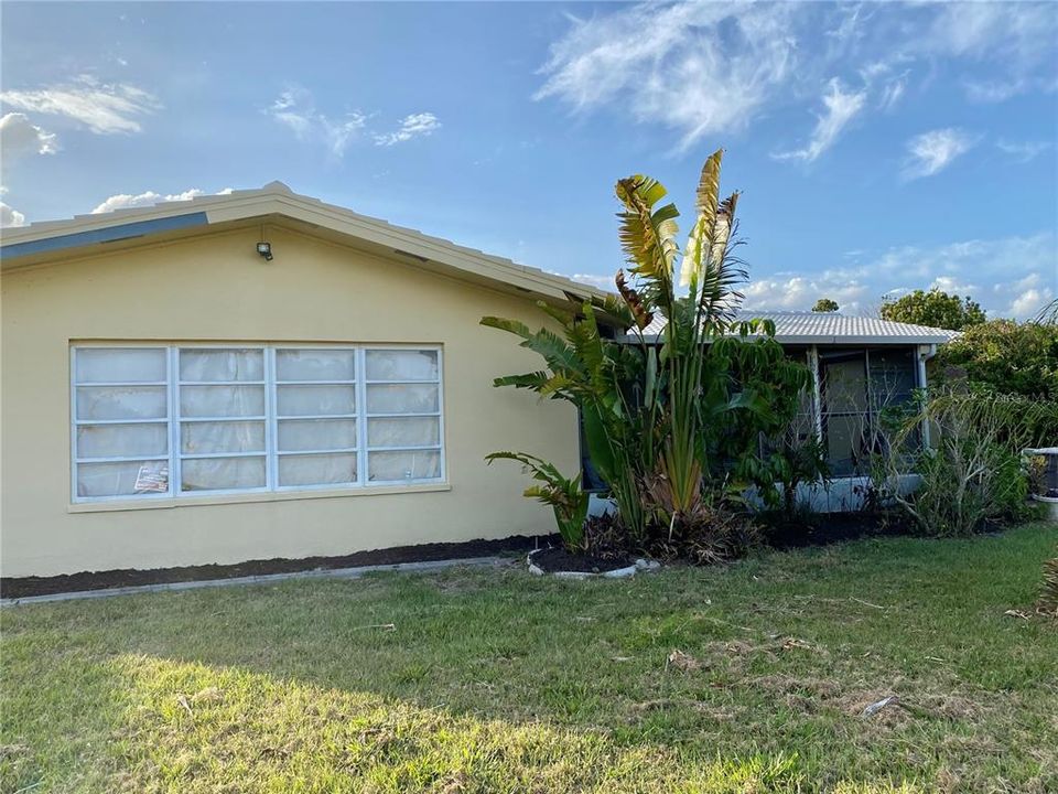 For Sale: $220,000 (3 beds, 2 baths, 1743 Square Feet)