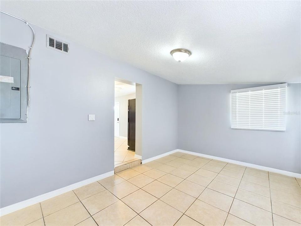 For Rent: $3,000 (3 beds, 2 baths, 1066 Square Feet)