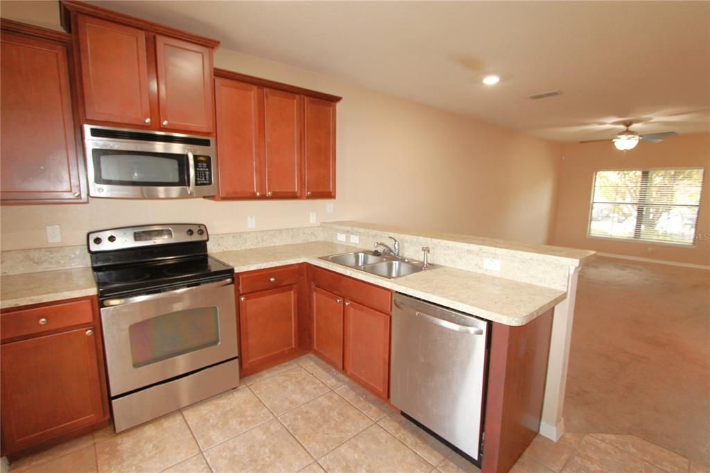 For Rent: $1,695 (2 beds, 2 baths, 1056 Square Feet)