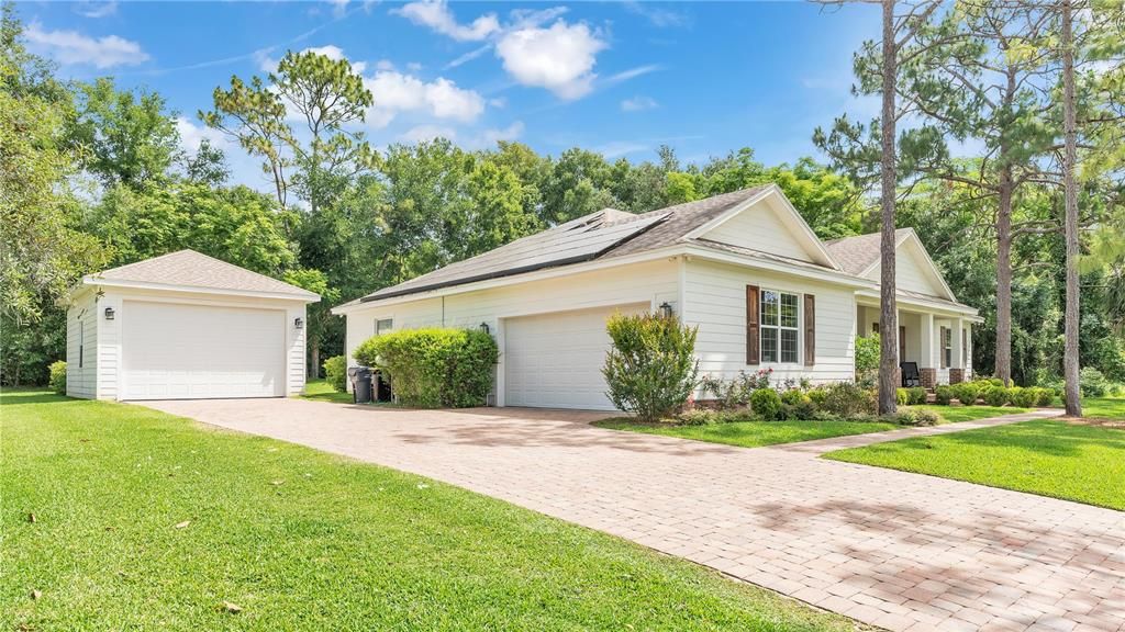 Recently Sold: $699,000 (5 beds, 3 baths, 2827 Square Feet)