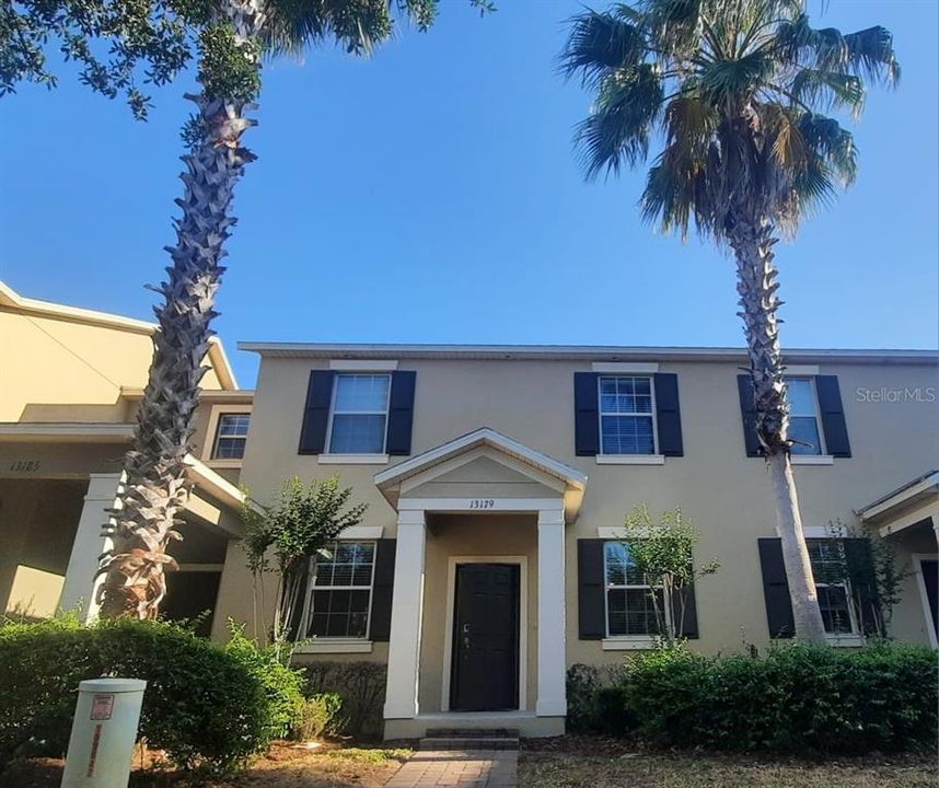 Recently Sold: $435,000 (3 beds, 2 baths, 1617 Square Feet)