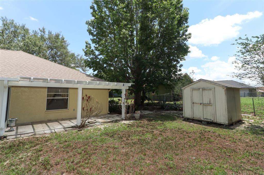 For Sale: $359,900 (3 beds, 2 baths, 1702 Square Feet)