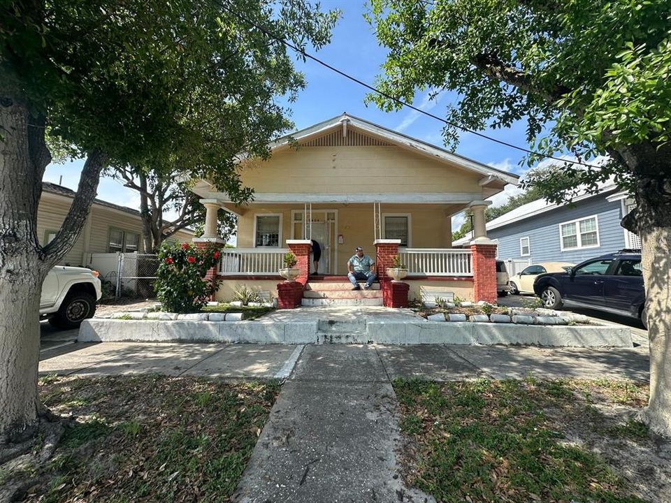 Active With Contract: $249,100 (4 beds, 2 baths, 1288 Square Feet)