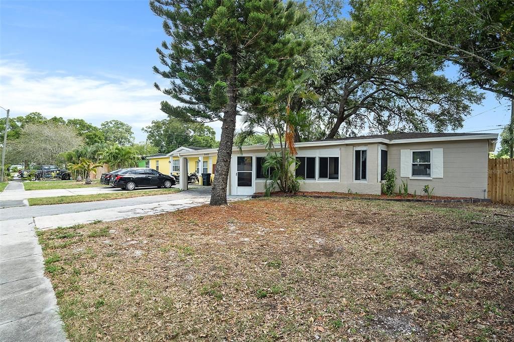 Recently Sold: $339,900 (3 beds, 2 baths, 1125 Square Feet)