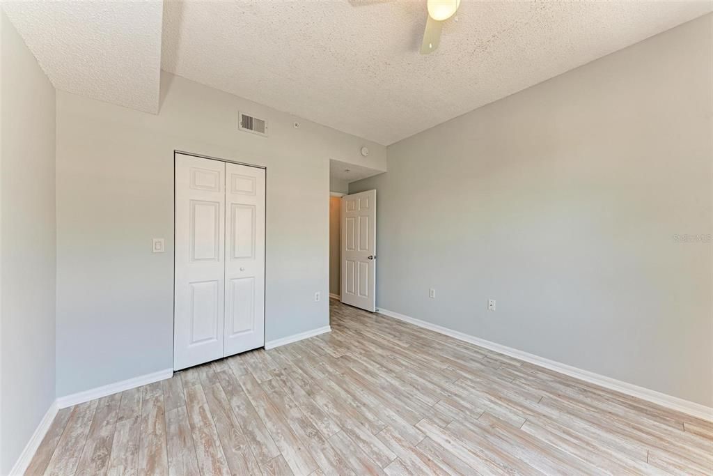 For Sale: $265,000 (2 beds, 2 baths, 1254 Square Feet)