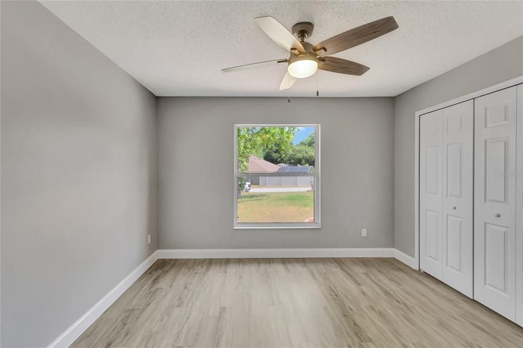 Active With Contract: $369,900 (3 beds, 2 baths, 1870 Square Feet)