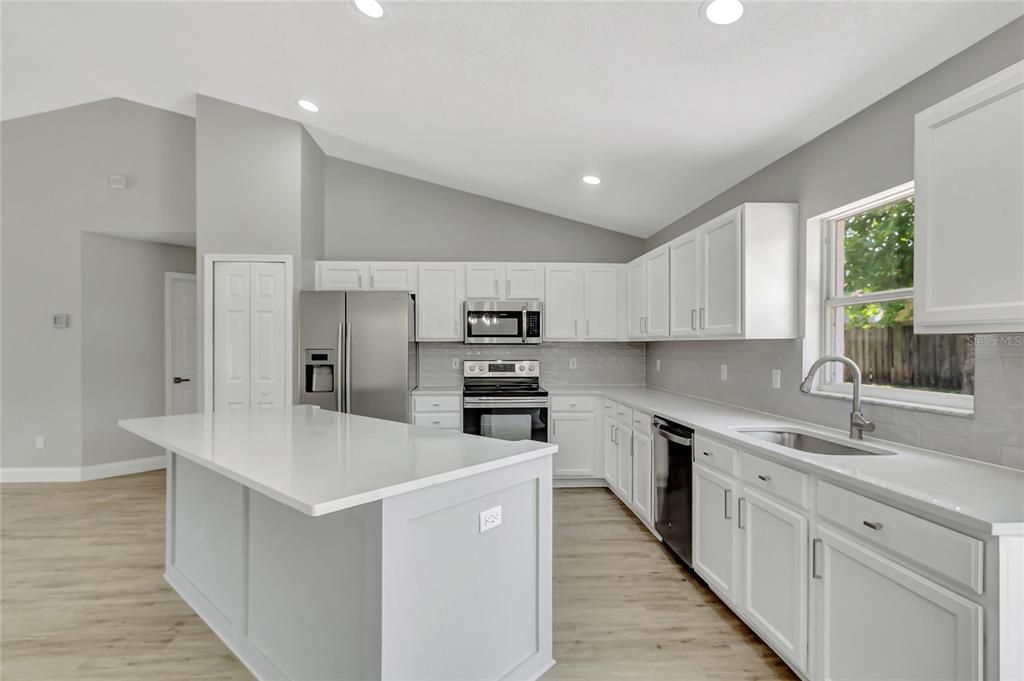 Active With Contract: $369,900 (3 beds, 2 baths, 1870 Square Feet)