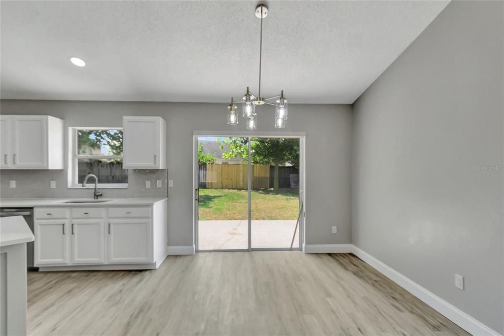 Active With Contract: $369,900 (3 beds, 2 baths, 1870 Square Feet)