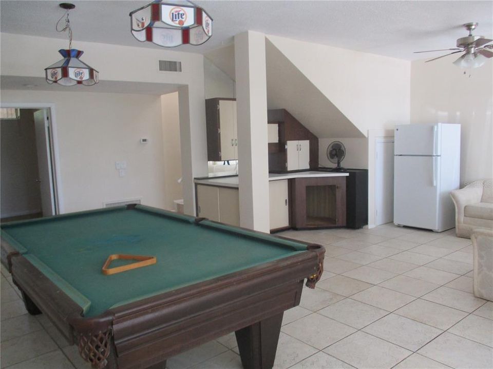 For Rent: $3,600 (6 beds, 3 baths, 3350 Square Feet)