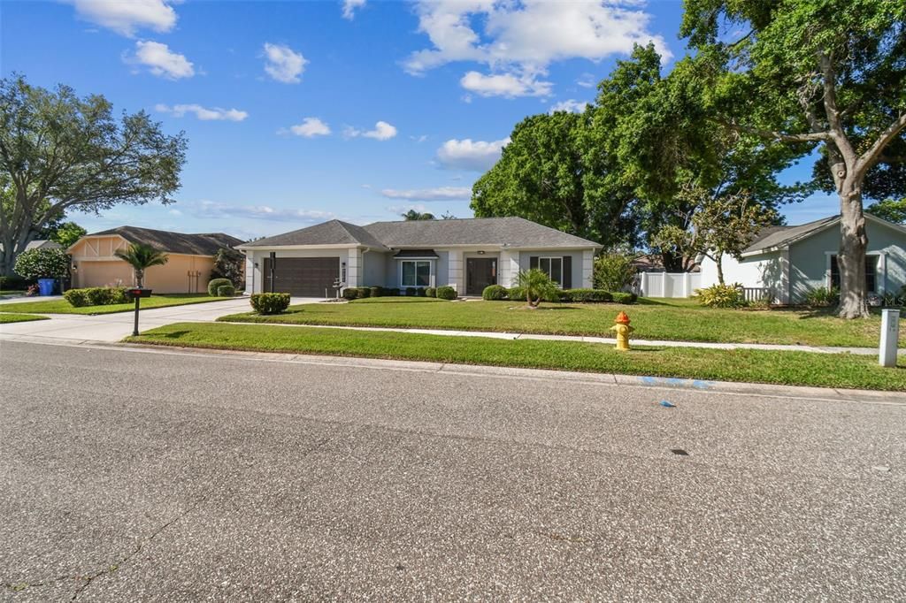 Active With Contract: $439,900 (3 beds, 2 baths, 1798 Square Feet)