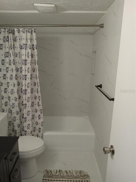 For Sale: $148,900 (1 beds, 1 baths, 781 Square Feet)