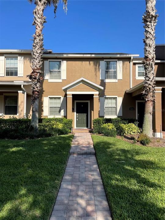 Active With Contract: $2,400 (3 beds, 2 baths, 1626 Square Feet)