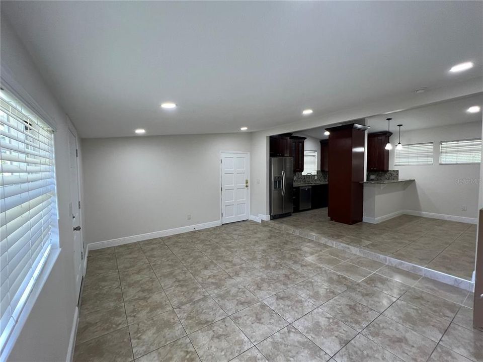 For Sale: $414,900 (3 beds, 2 baths, 1697 Square Feet)
