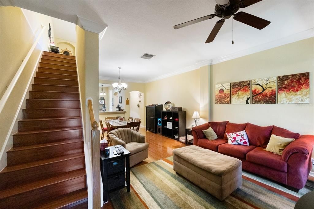 For Sale: $447,900 (2 beds, 2 baths, 1731 Square Feet)