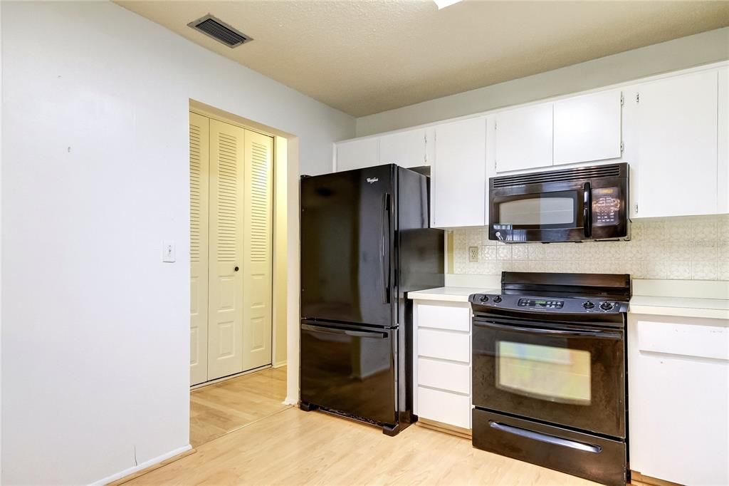 For Sale: $205,000 (2 beds, 2 baths, 1503 Square Feet)