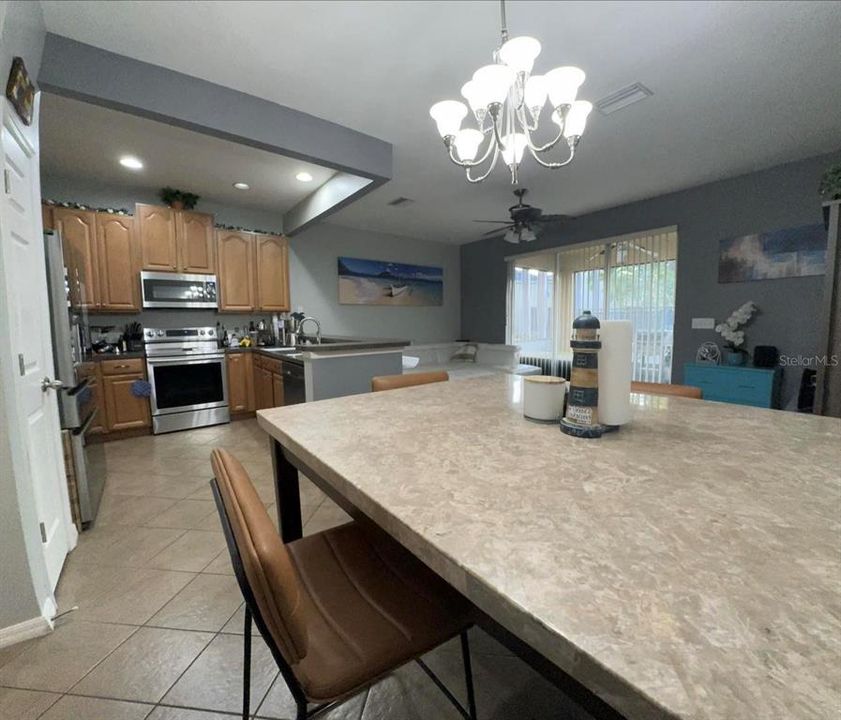 For Sale: $369,900 (3 beds, 2 baths, 1420 Square Feet)