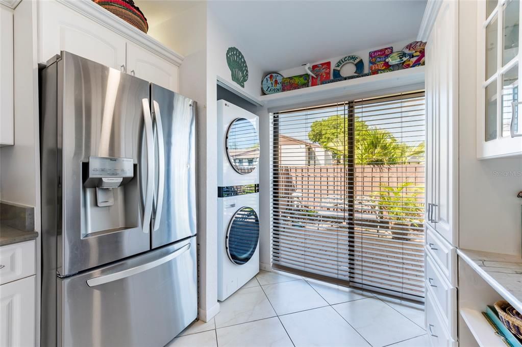 Active With Contract: $325,000 (2 beds, 2 baths, 1350 Square Feet)