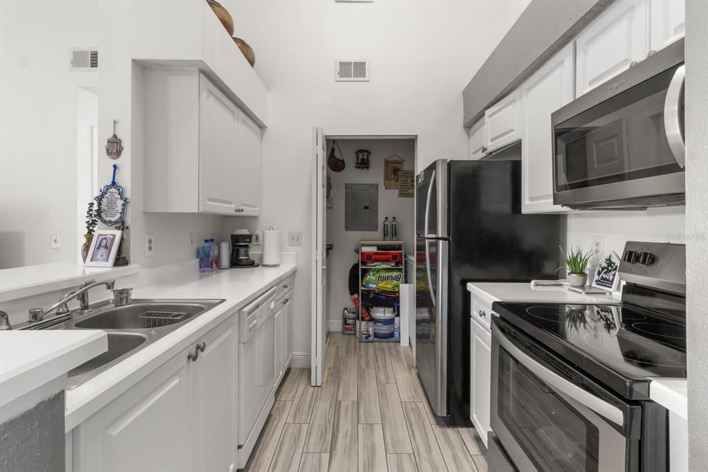 Utility Closet with washer and dryer included