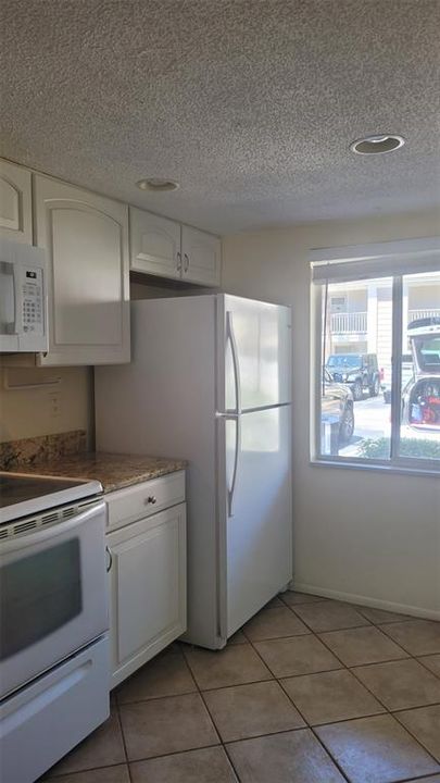 For Sale: $479,000 (2 beds, 2 baths, 1115 Square Feet)