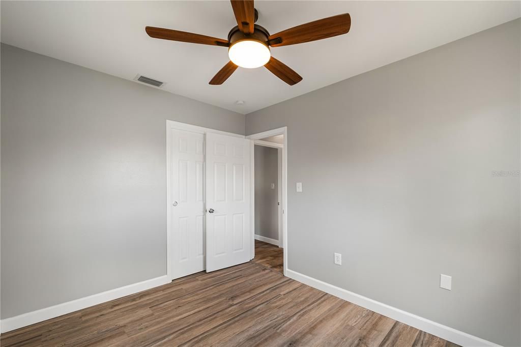 For Sale: $325,000 (3 beds, 2 baths, 1369 Square Feet)