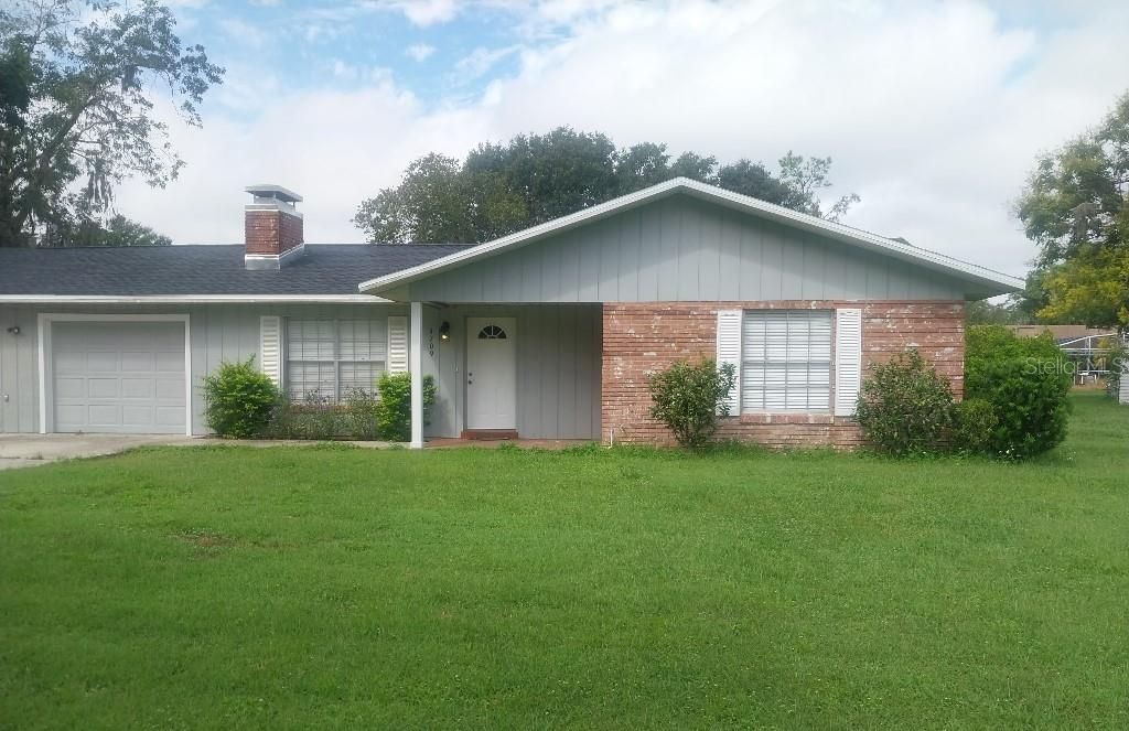 Active With Contract: $275,000 (3 beds, 2 baths, 1447 Square Feet)