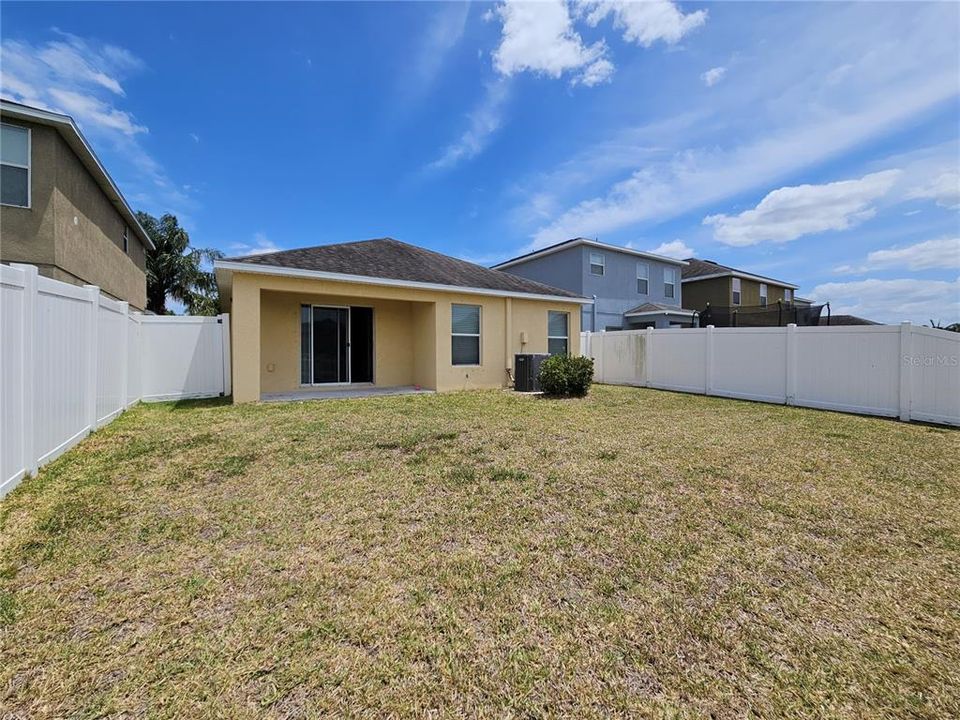 For Sale: $339,900 (3 beds, 2 baths, 1384 Square Feet)