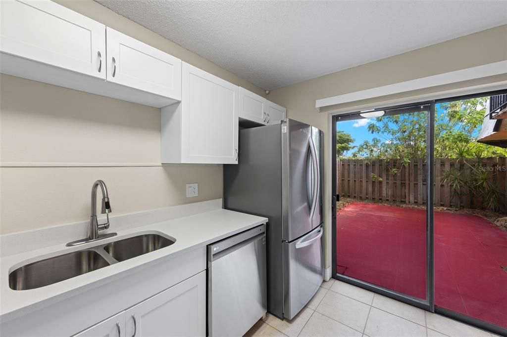 For Sale: $229,900 (2 beds, 2 baths, 1260 Square Feet)