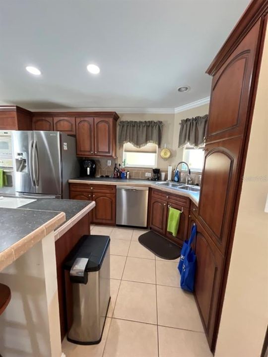 For Sale: $205,000 (2 beds, 2 baths, 1512 Square Feet)