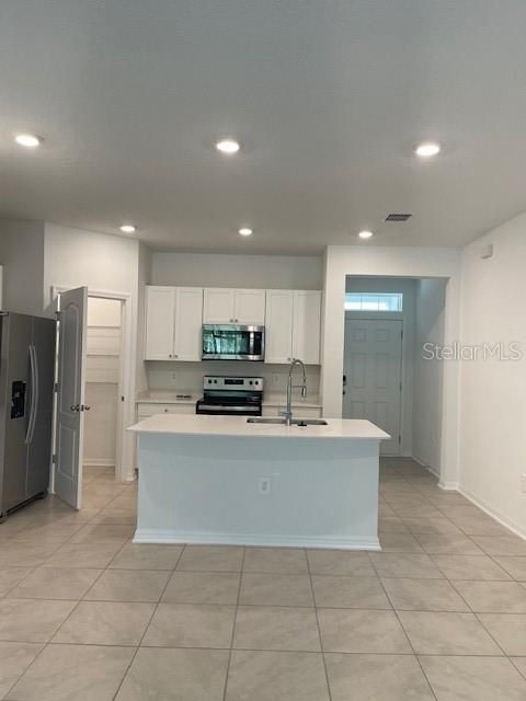 For Rent: $1,850 (2 beds, 2 baths, 1400 Square Feet)