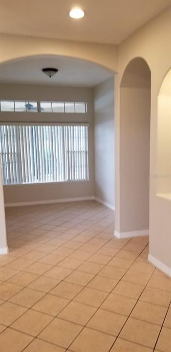 For Rent: $3,350 (4 beds, 3 baths, 2278 Square Feet)