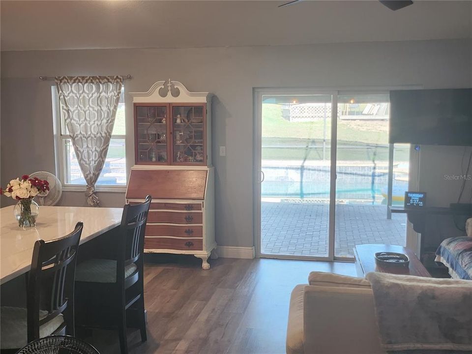 Dining Area and Livingroom