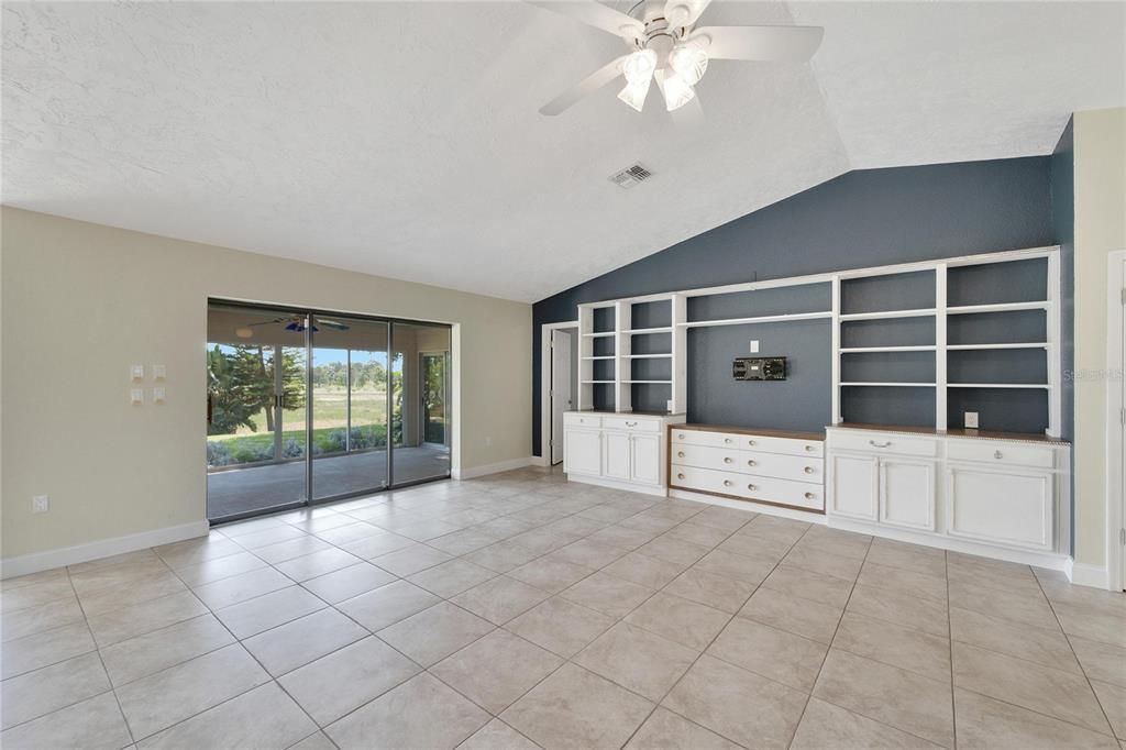 Recently Sold: $294,995 (3 beds, 2 baths, 1707 Square Feet)