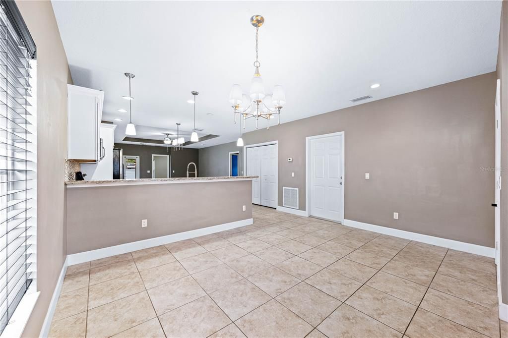 For Sale: $449,000 (3 beds, 2 baths, 1592 Square Feet)