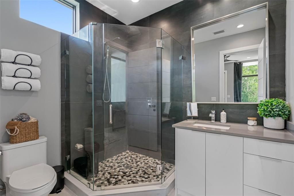 Недавно арендовано: $7,602 (4 спален, 4 ванн, 2872 Квадратных фут)