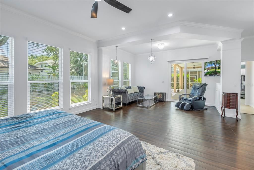 Large Primary Bedroom With Sliders To Lanai