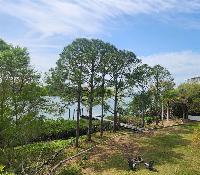 For Sale: $1,995,000 (3 beds, 2 baths, 1898 Square Feet)