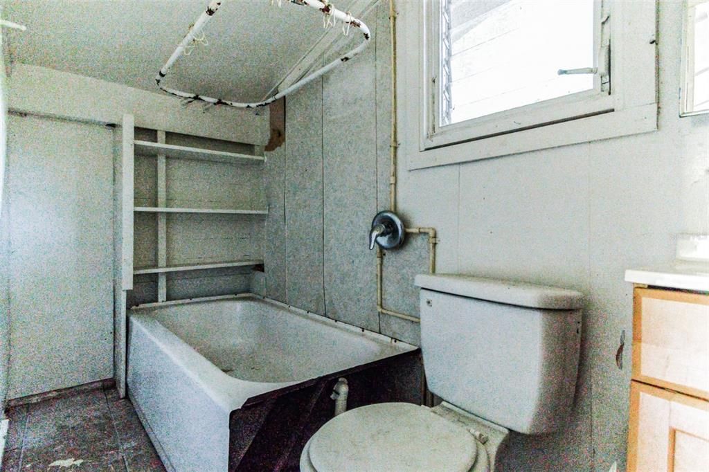 待售: $260,000 (3 贝兹, 2 浴室, 1758 平方英尺)