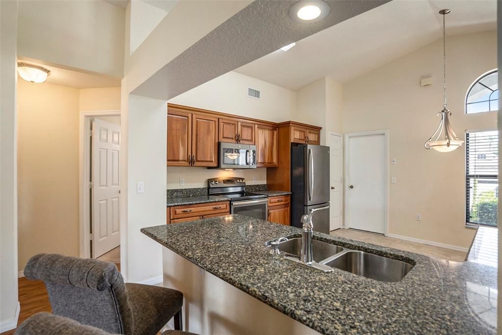 Active With Contract: $379,900 (3 beds, 2 baths, 1537 Square Feet)
