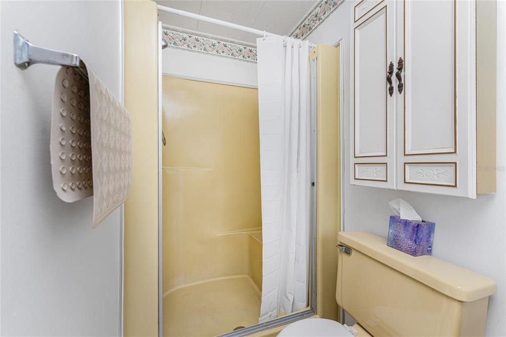 待售: $220,000 (2 贝兹, 2 浴室, 1257 平方英尺)