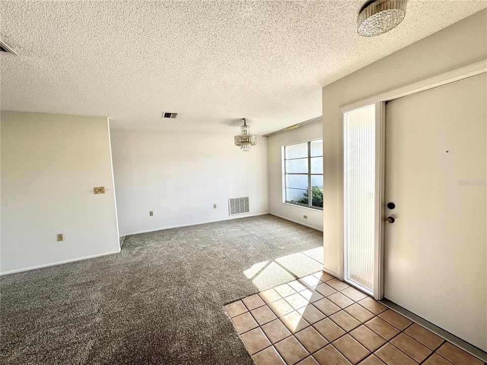 Active With Contract: $2,300 (3 beds, 2 baths, 1415 Square Feet)