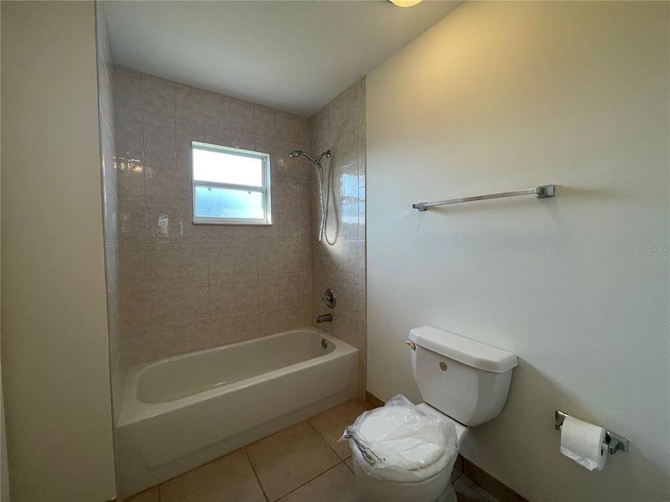 出租: $2,100 (2 贝兹, 2 浴室, 1191 平方英尺)