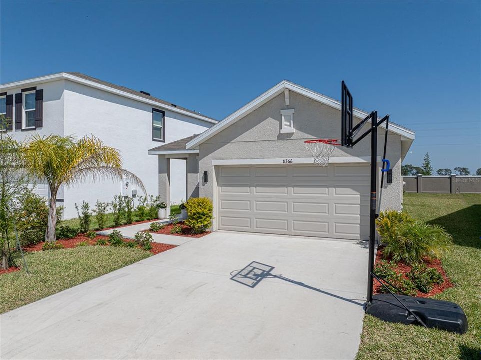 For Sale: $389,990 (3 beds, 2 baths, 1516 Square Feet)