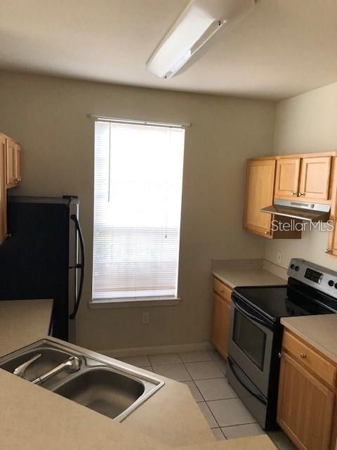 For Rent: $1,450 (1 beds, 1 baths, 776 Square Feet)