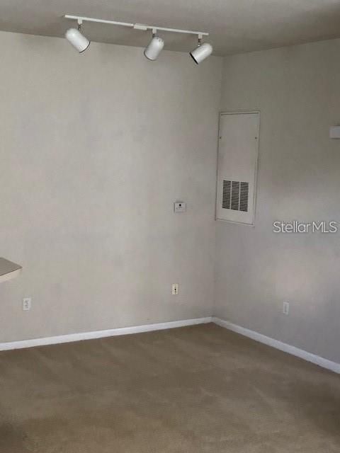 For Rent: $1,450 (1 beds, 1 baths, 776 Square Feet)