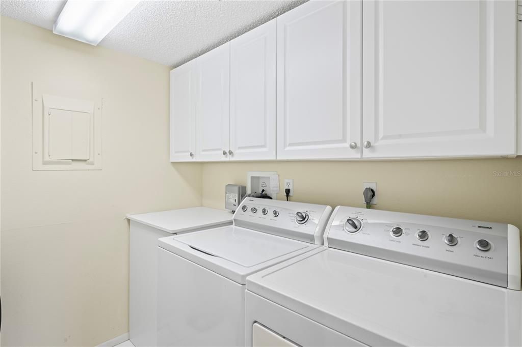 For Sale: $269,900 (2 beds, 2 baths, 1280 Square Feet)