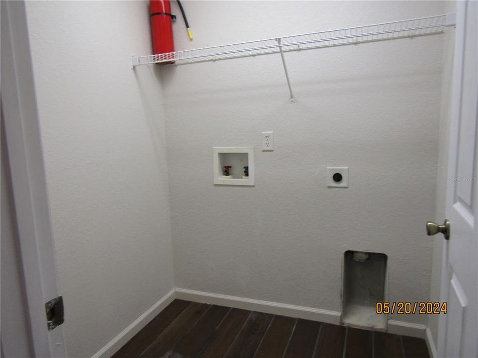 laundry  room in second floor with all the bedrooms