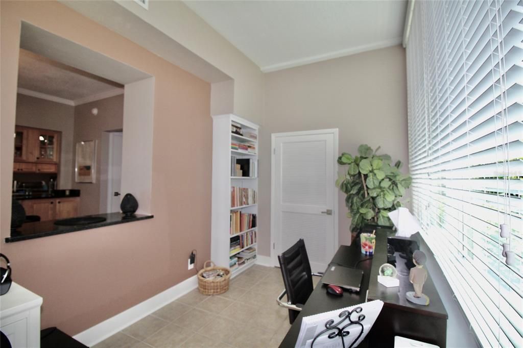 For Sale: $359,900 (2 beds, 2 baths, 1460 Square Feet)